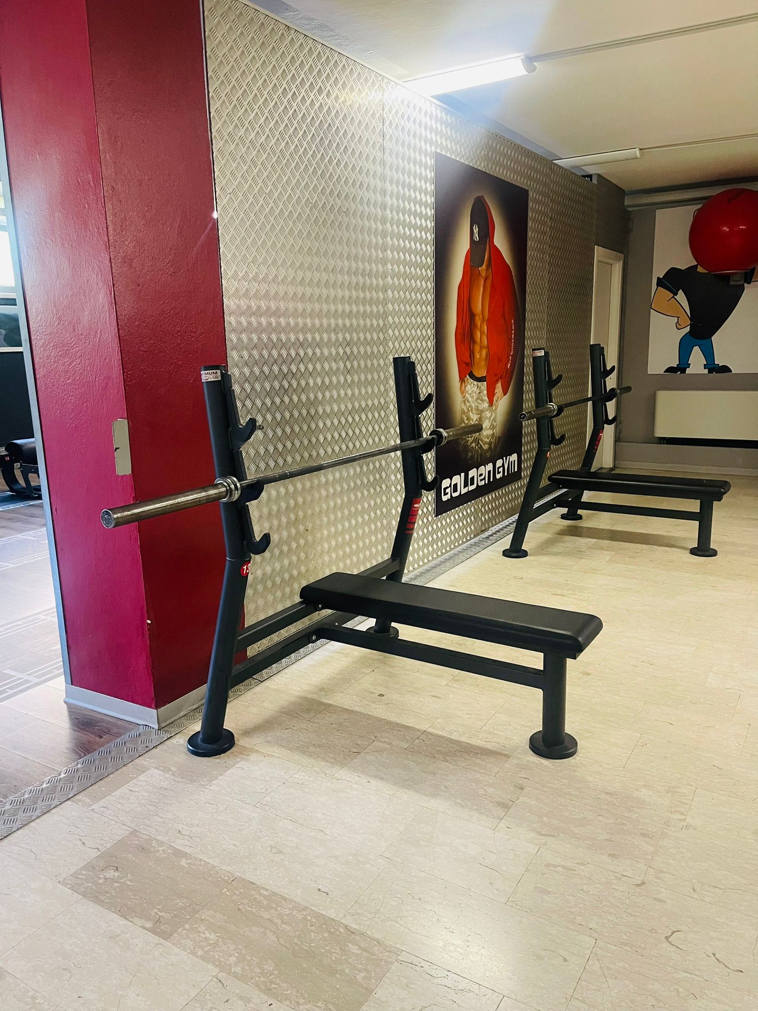 Zona panche e bilancieri