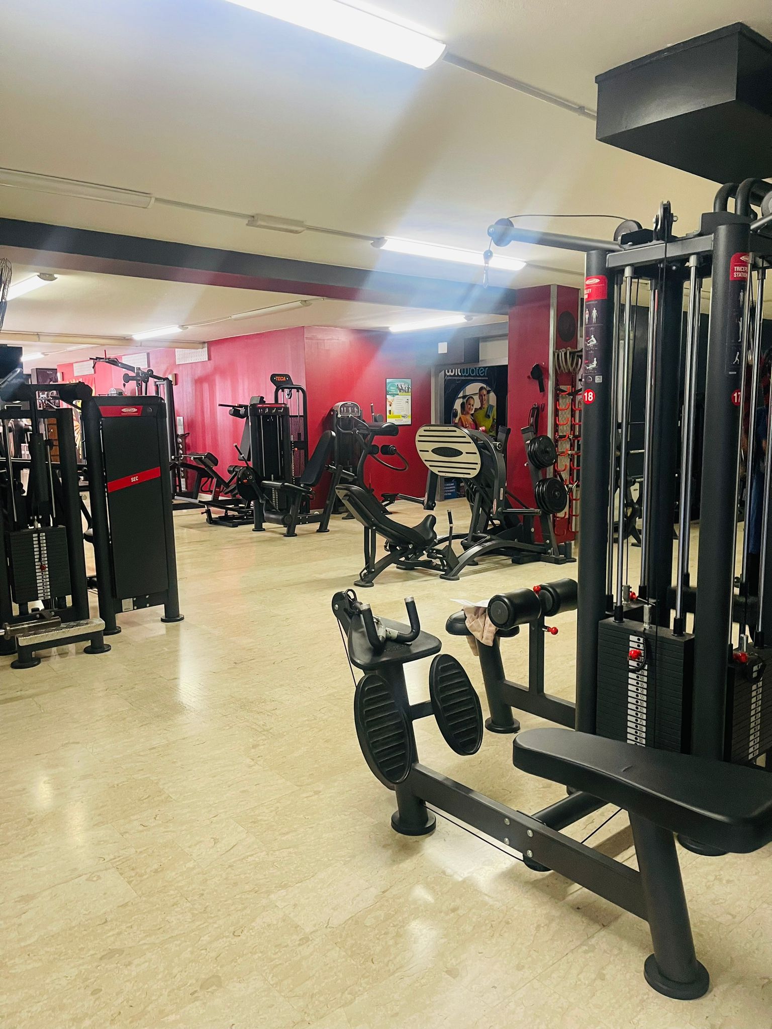 Interno della Golden Gym